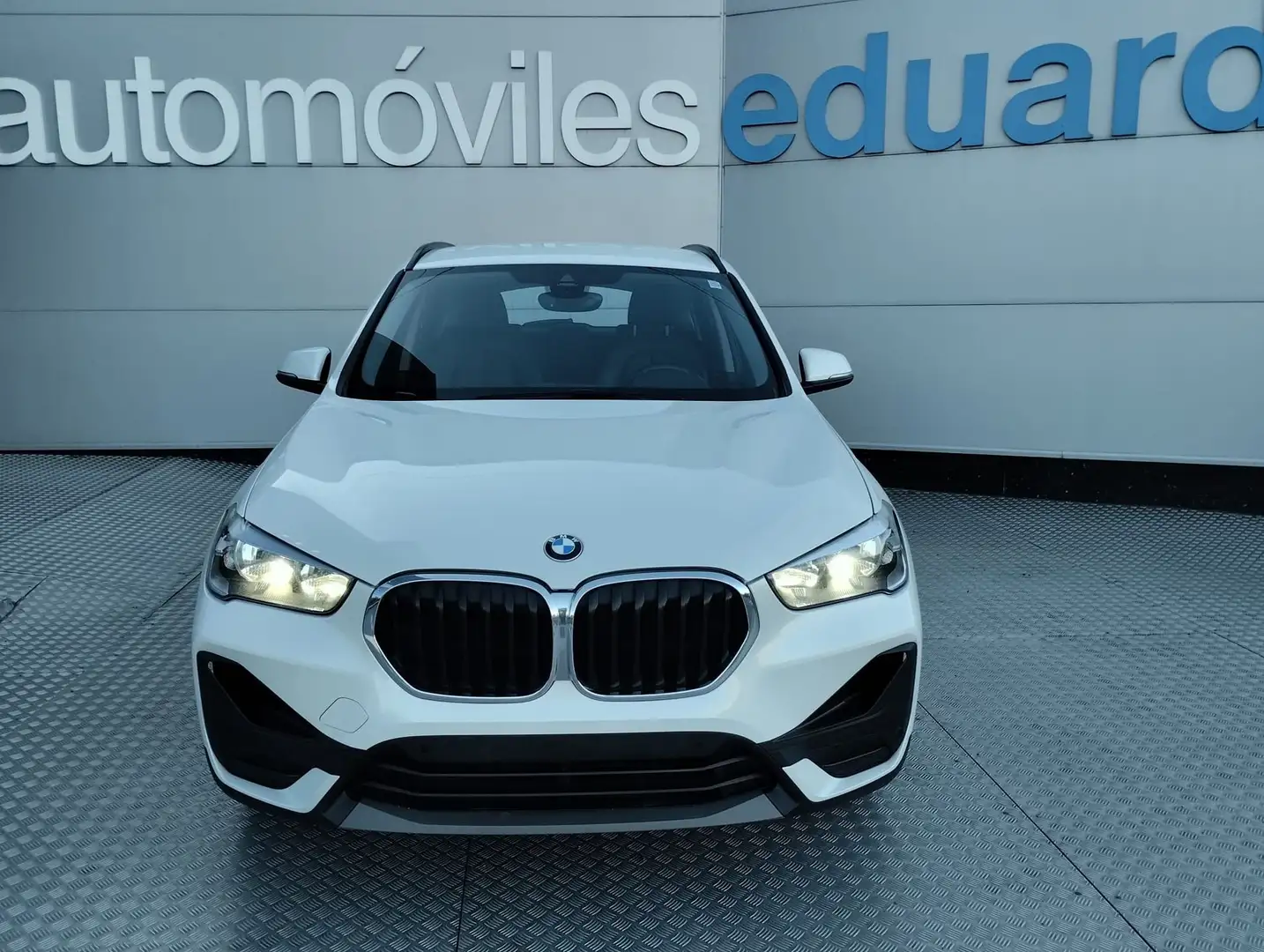 BMW X1 sDrive 16dA Blanco - 2