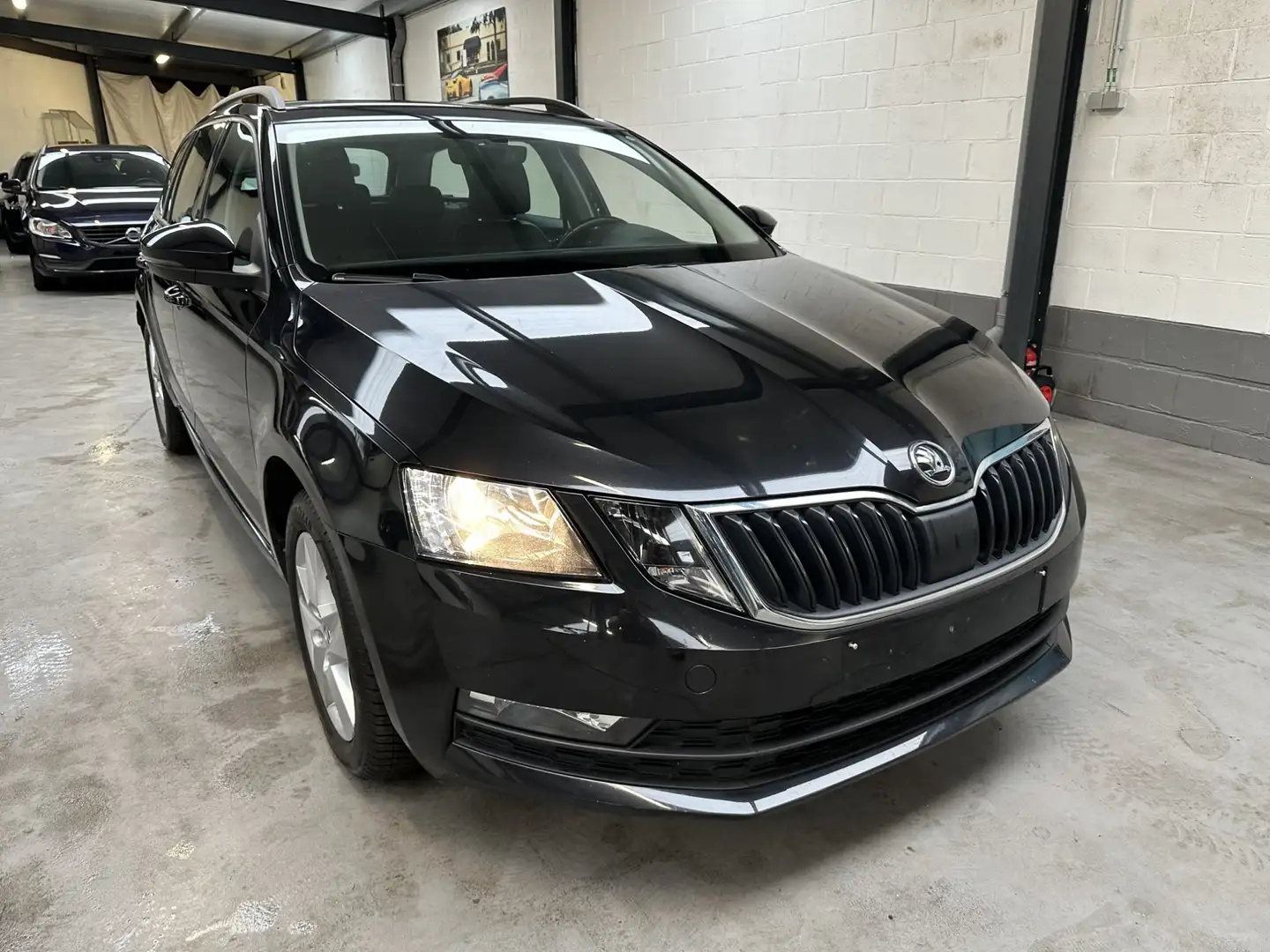 Skoda Octavia Octavia SW CNG 1.4 TSI Ambition Noir - 2