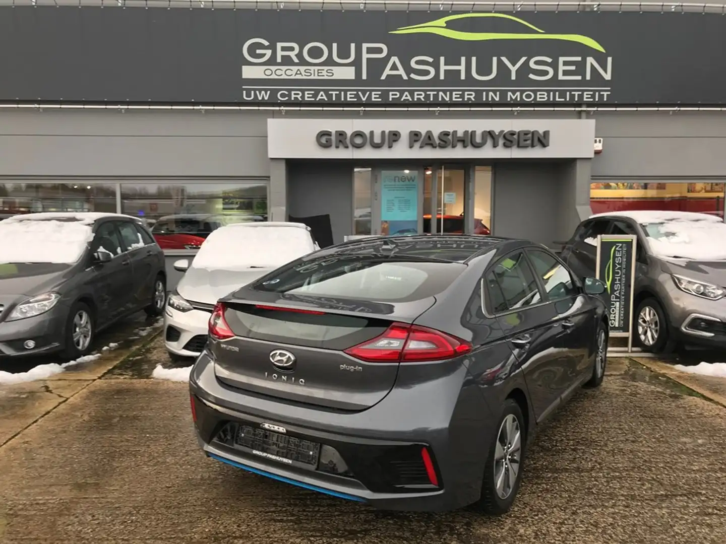 Hyundai IONIQ Premium 1.6GDi 105PK Szürke - 2
