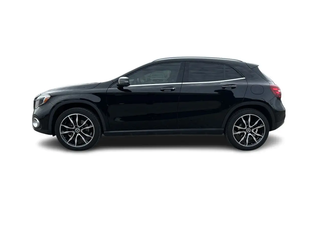 Mercedes-Benz GLA снимка Mercedes-Benz GLA