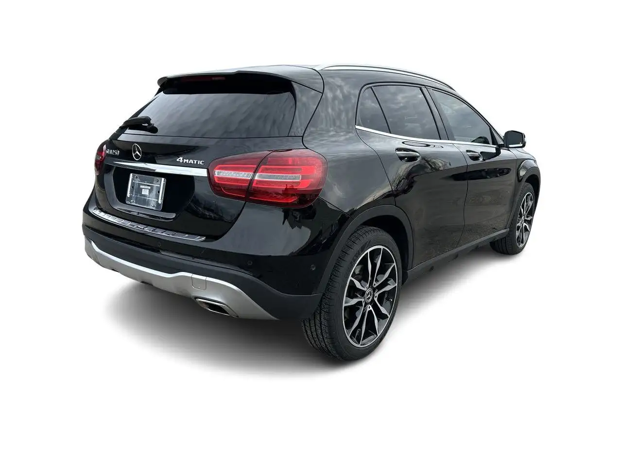 Mercedes-Benz GLA снимка Mercedes-Benz GLA