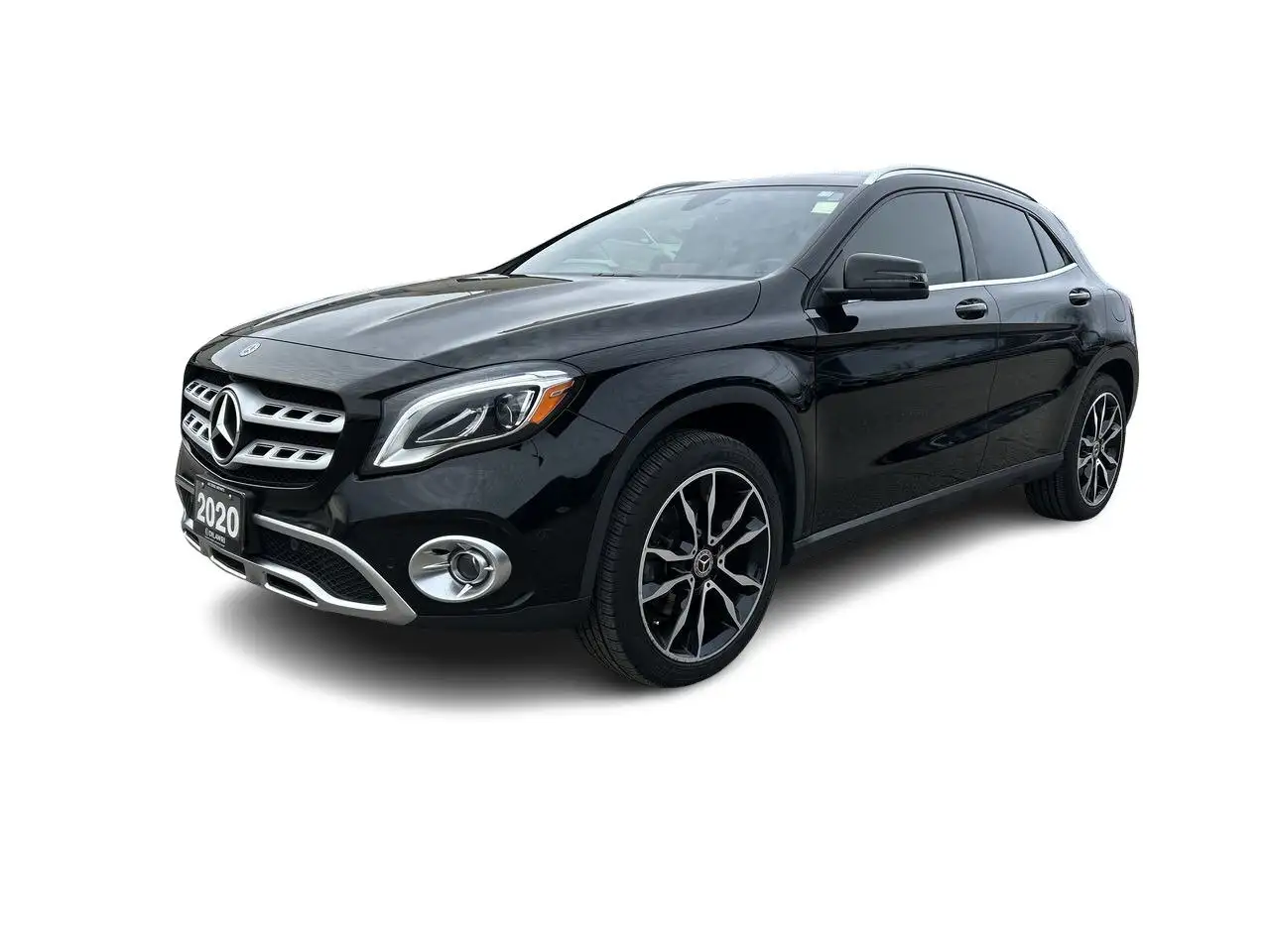 Mercedes-Benz GLA снимка Mercedes-Benz GLA