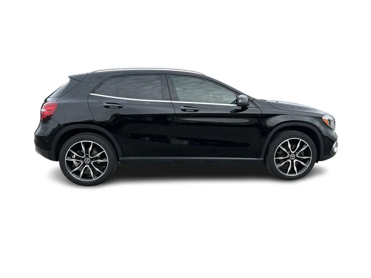 Mercedes-Benz GLA снимка Mercedes-Benz GLA