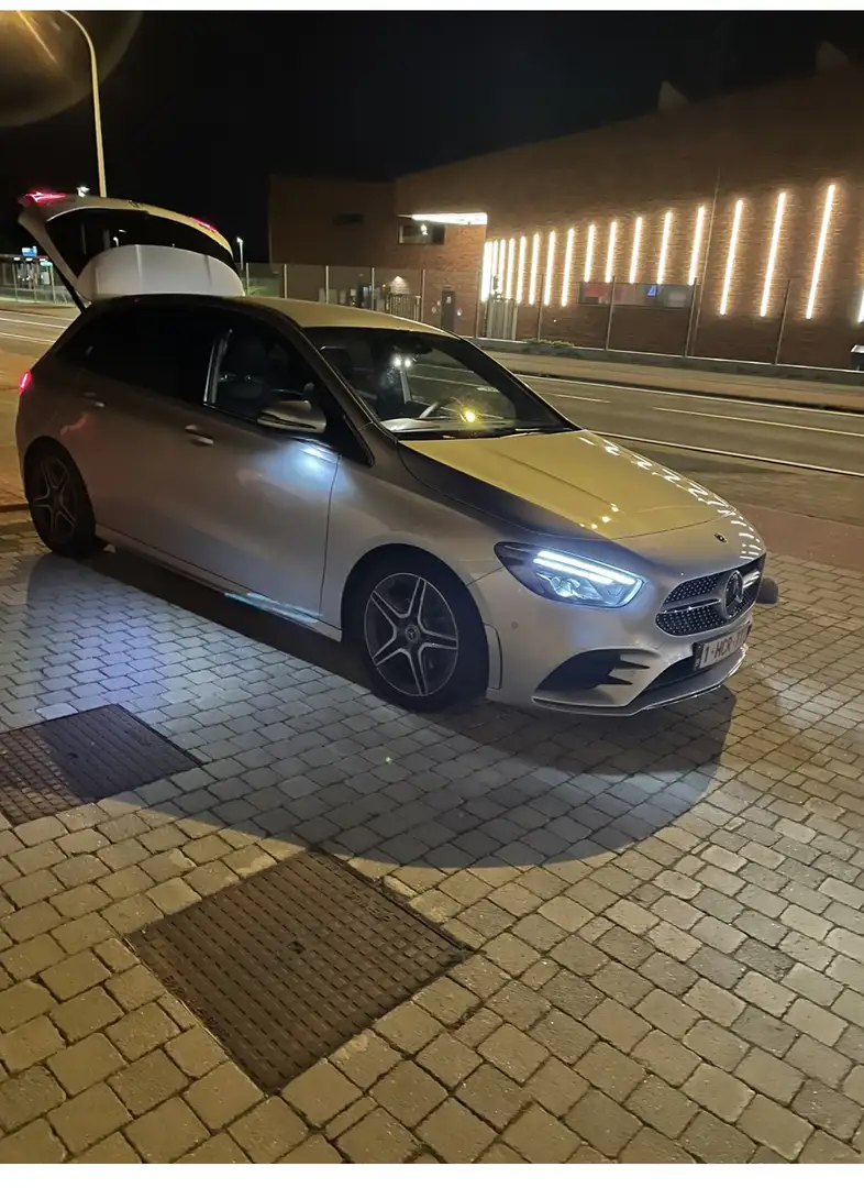 Mercedes-Benz B 180 AMG Line - 2