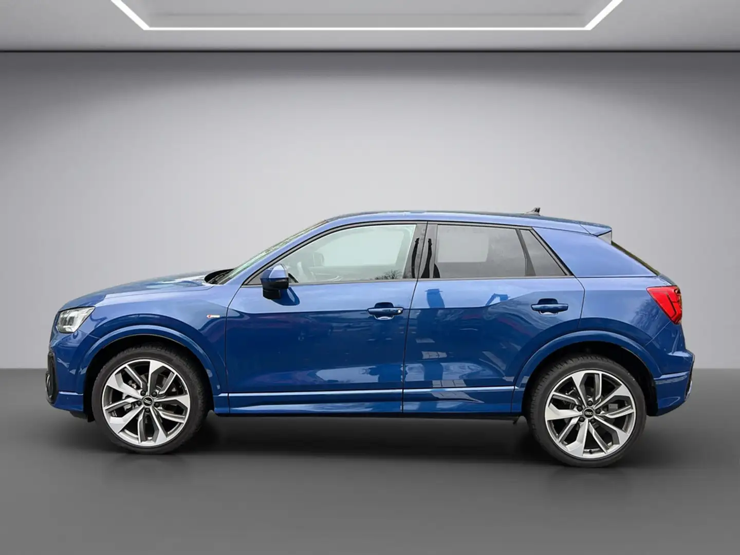 Audi Q2 35 TFSI S line Matrix-LED, Klima, AHK, SONOS Blau - 2