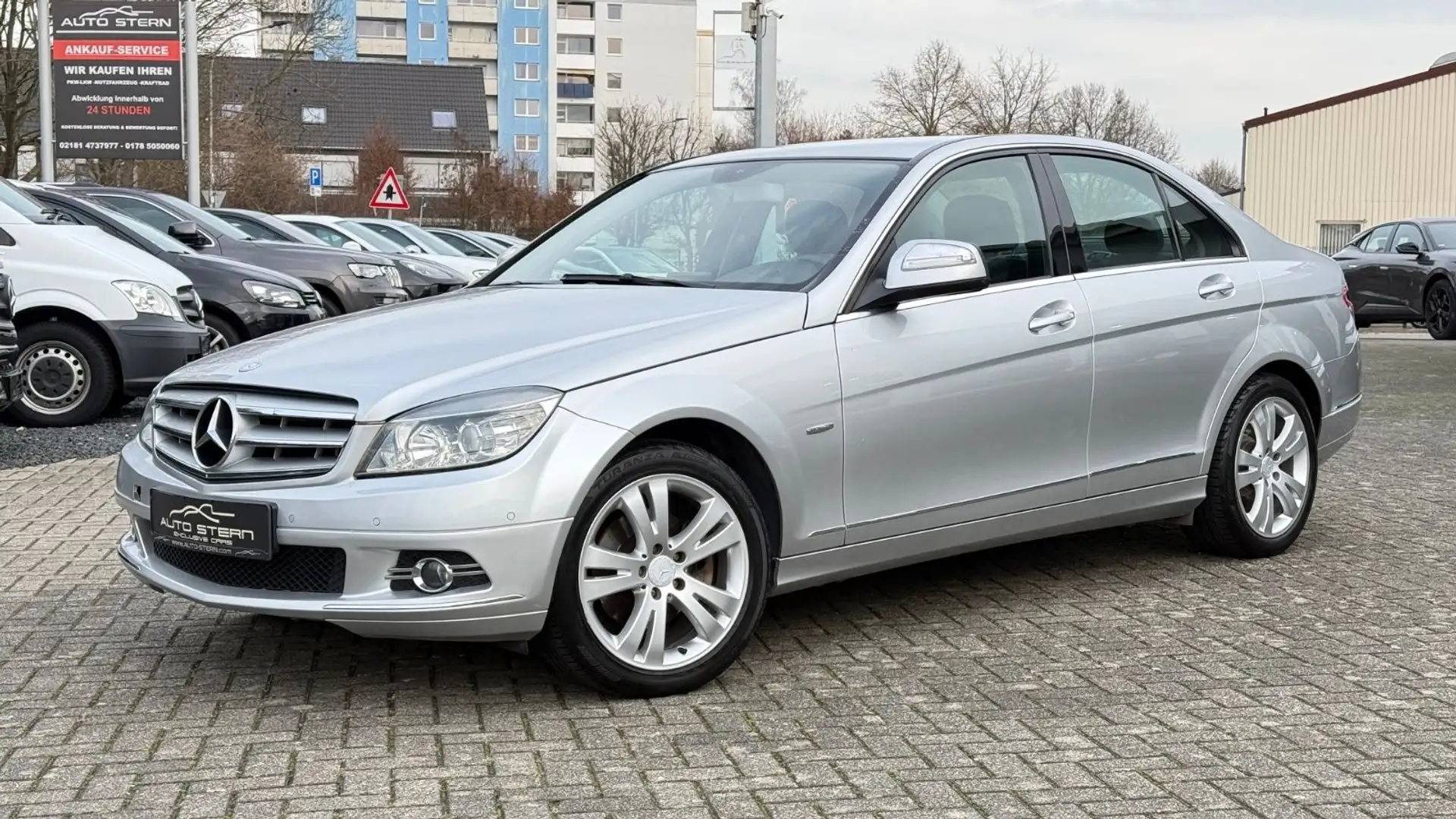 Mercedes-Benz C 220 CDI AVANTGARDE NAVI PDC KLIMA TEILLEDER Silber - 1