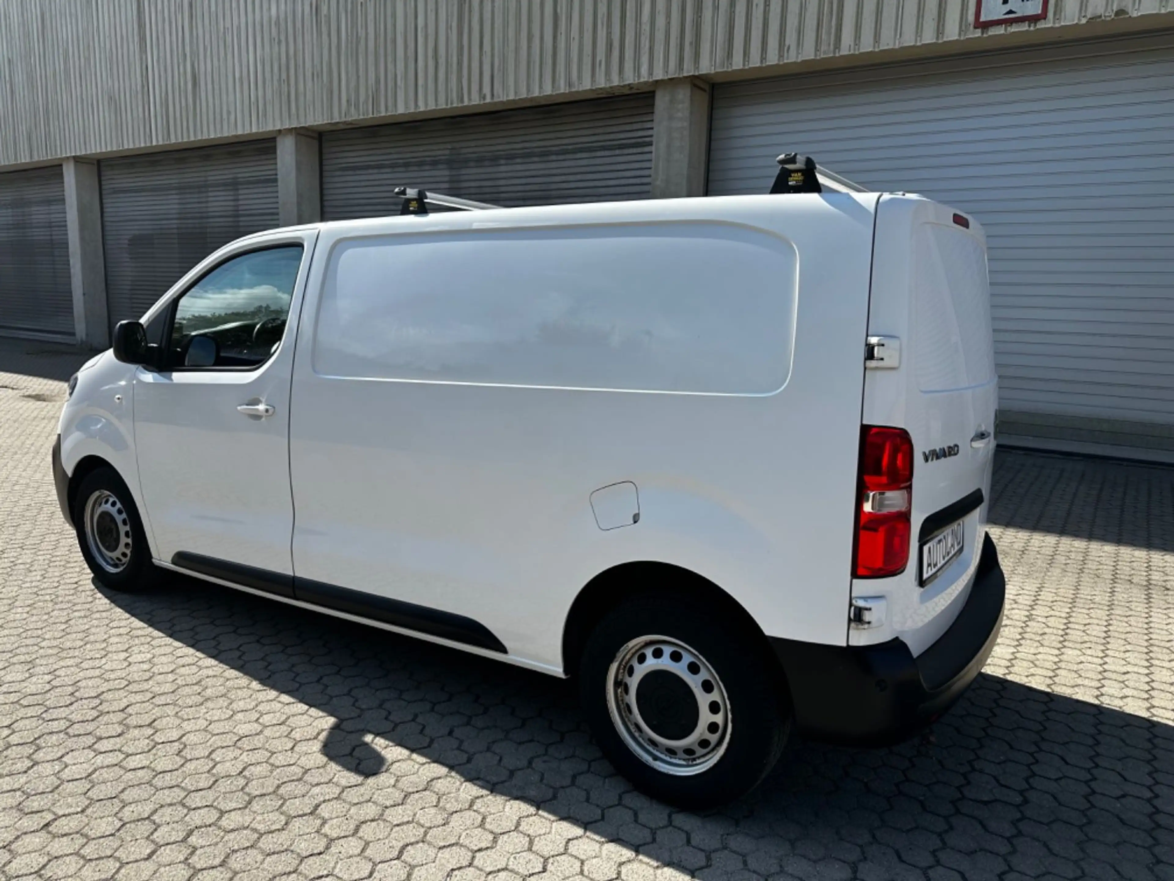 Opel Vivaro 2.0 D Kasten L2 Automat*Regalsystem* — photo 2