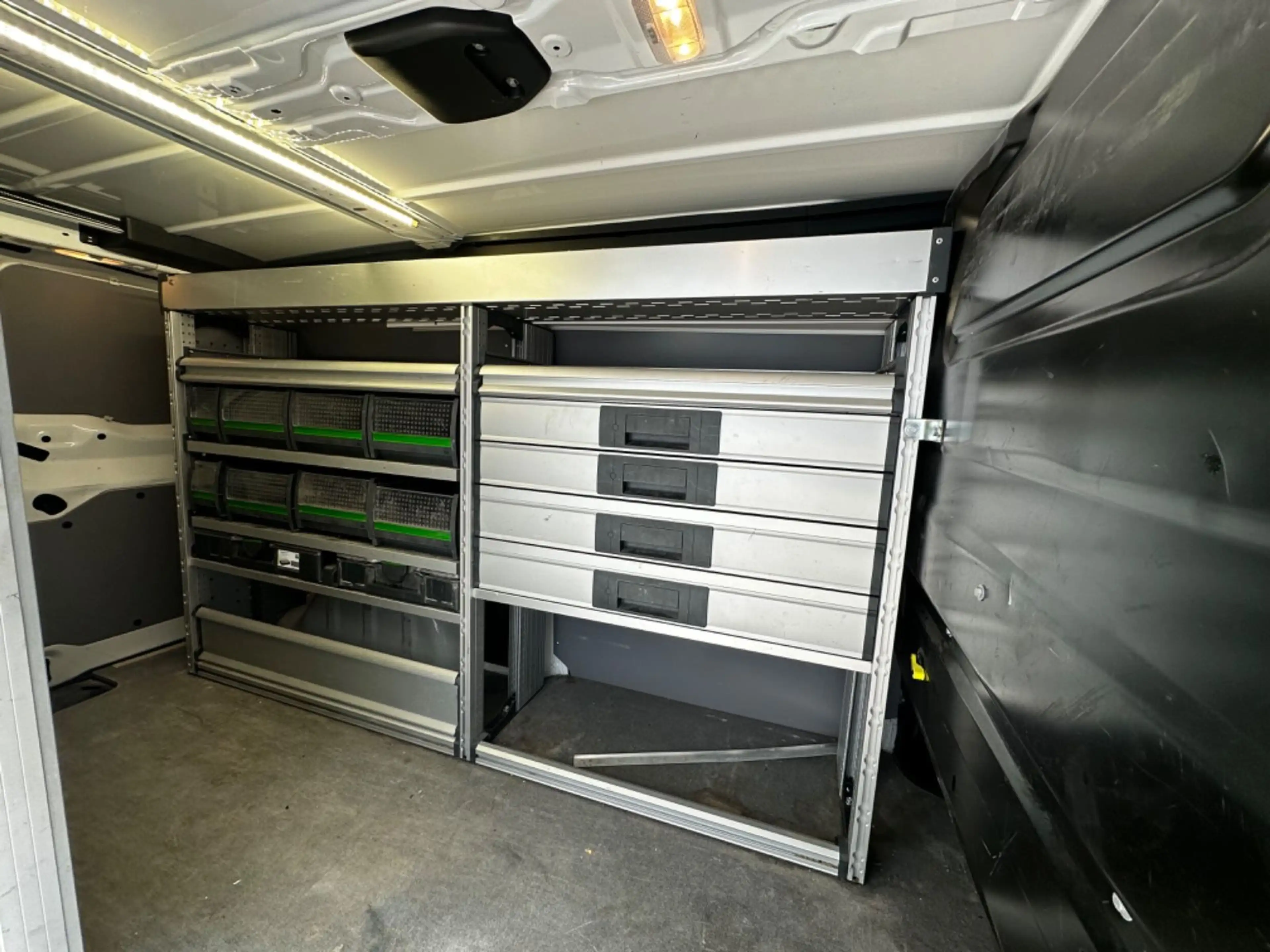 Opel Vivaro 2.0 D Kasten L2 Automat*Regalsystem* — photo 11
