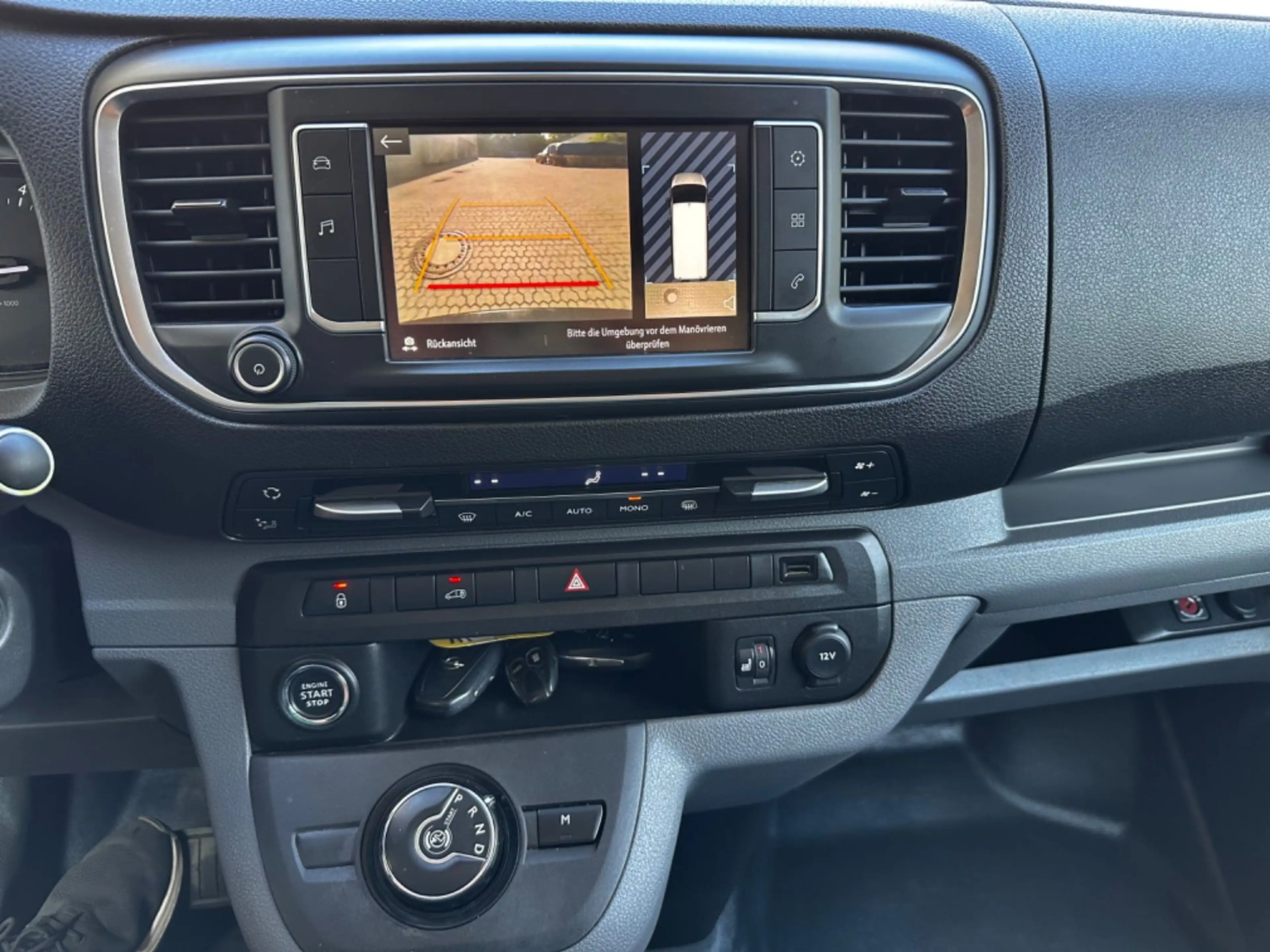 Opel Vivaro 2.0 D Kasten L2 Automat*Regalsystem* — photo 12