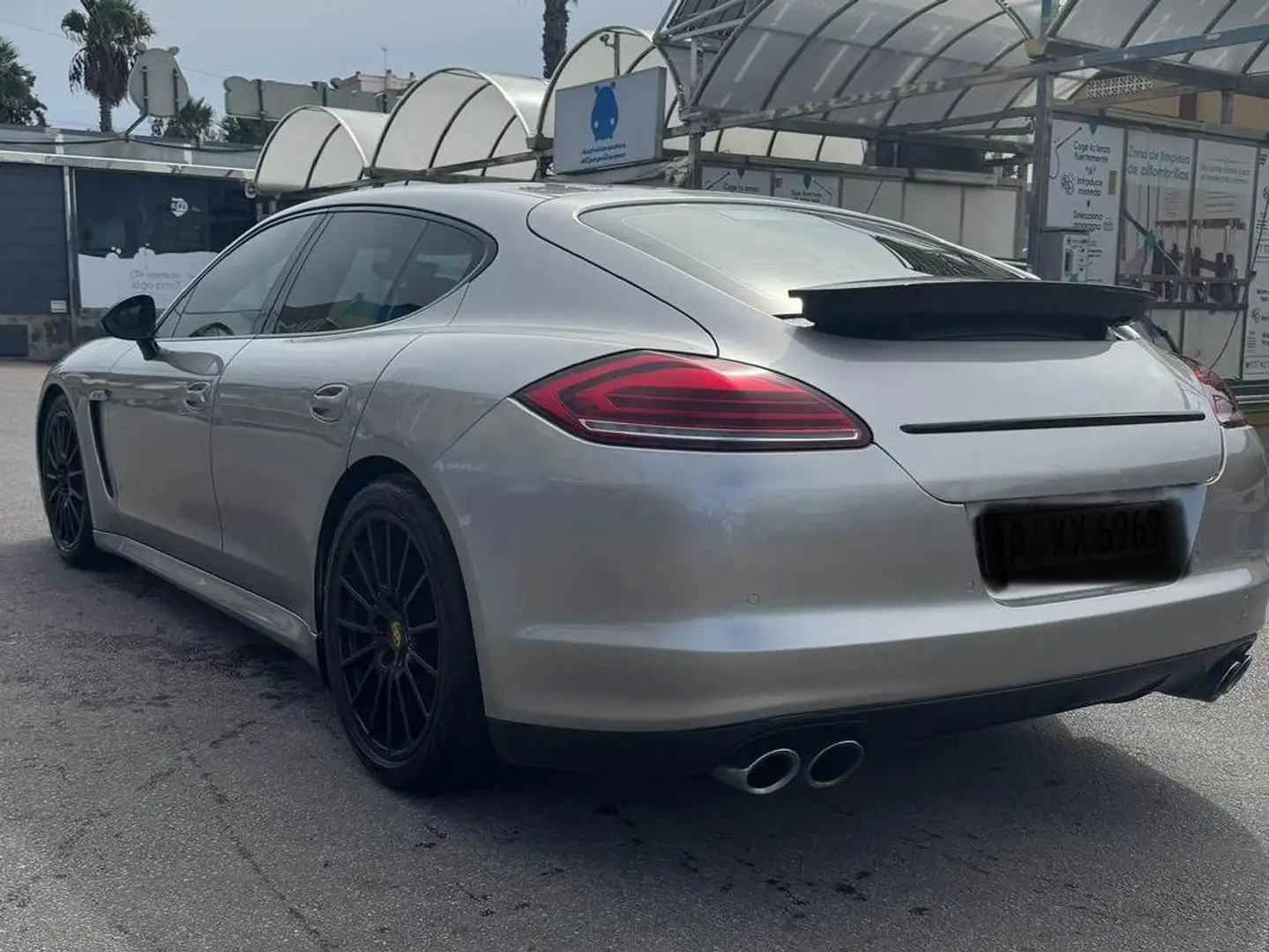 Porsche Panamera Panamera 4 Aut. Gris - 2