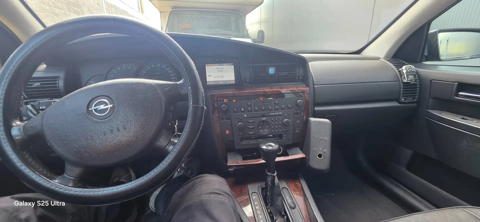Opel Omega 2.6i V6 Onyx Edition Grau - 1