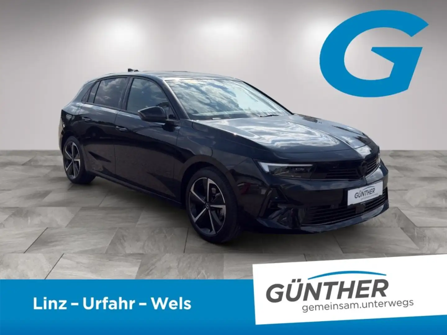 Opel Astra GS 1.2 130 Aut. Schwarz - 2