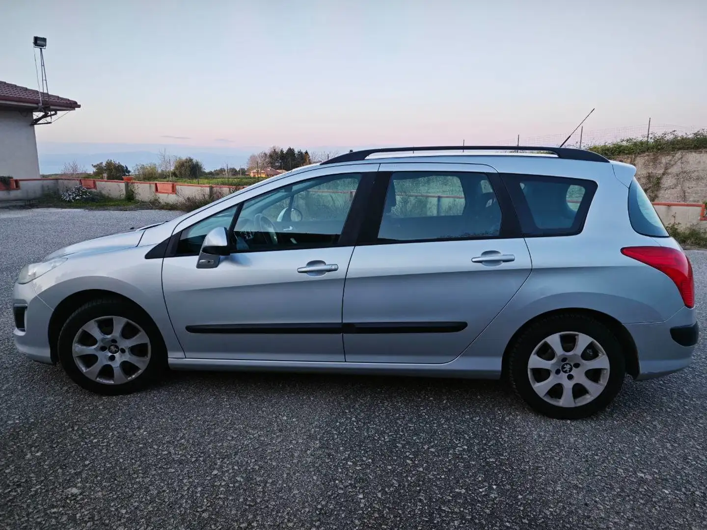 Peugeot 308 1.6 8V e-HDi 112CV StopeStart SW Sport(82 kw) Argento - 2