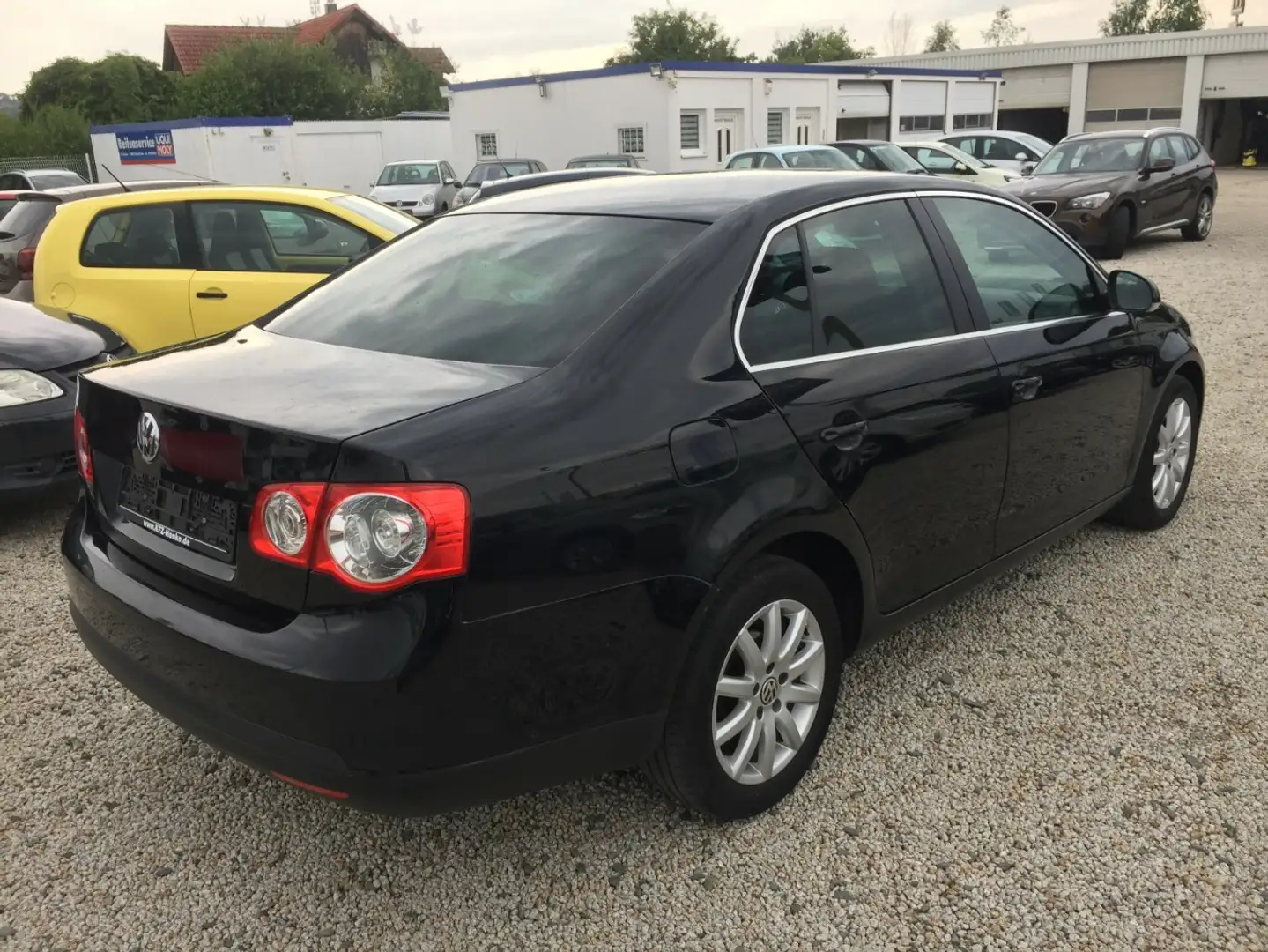 Volkswagen Jetta Comfortline,Navi,Sitzheiz.,Regensens. usw.Tüv Neu! Černá - 2