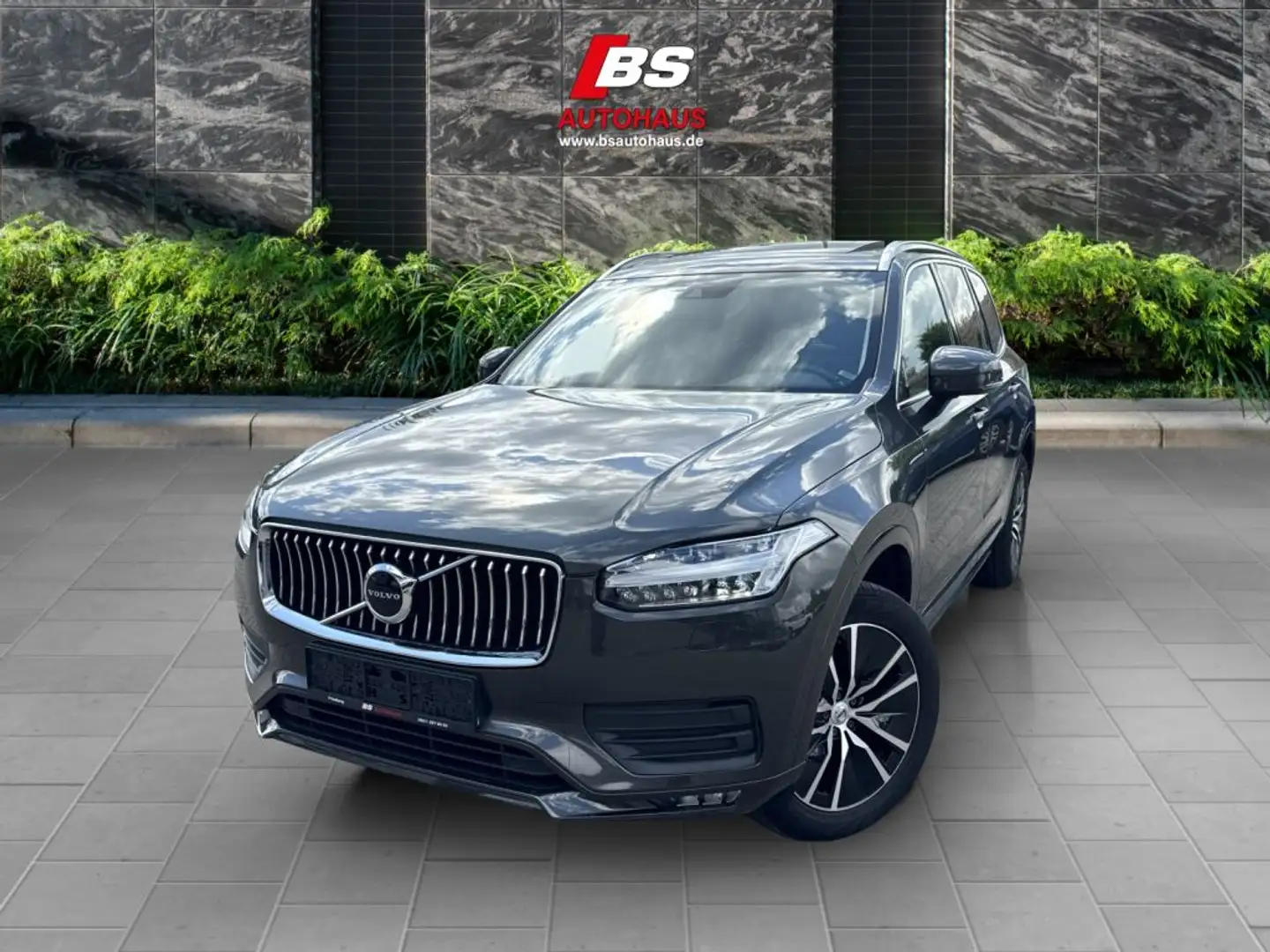 Volvo XC90 B5 D AWD Geartronic Momentum Pro - 1