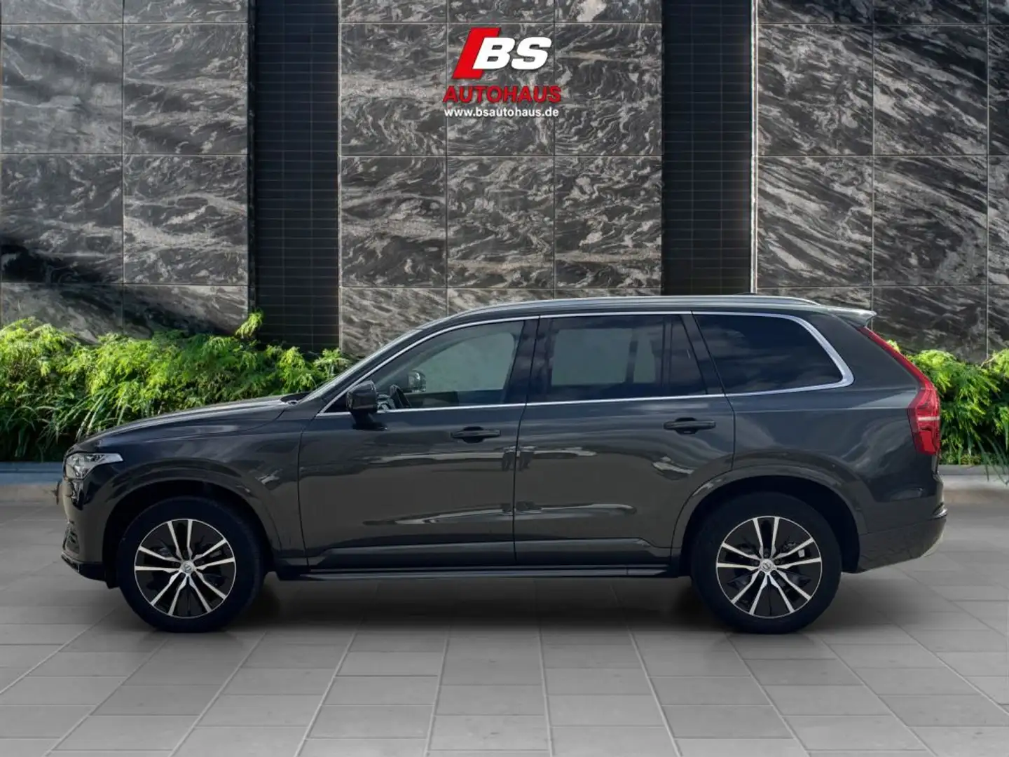 Volvo XC90 B5 D AWD Geartronic Momentum Pro - 2