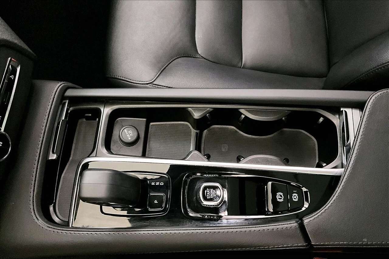2024 Volvo XC90 CORE BRIGHT CLIMATE - 20'' WHEELS - PANORAMIC SUNR thumb 14