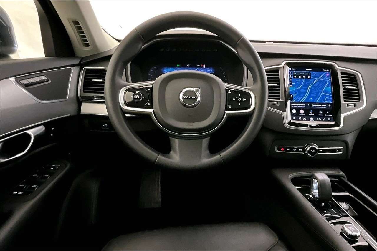 2024 Volvo XC90 CORE BRIGHT CLIMATE - 20'' WHEELS - PANORAMIC SUNR alt 5