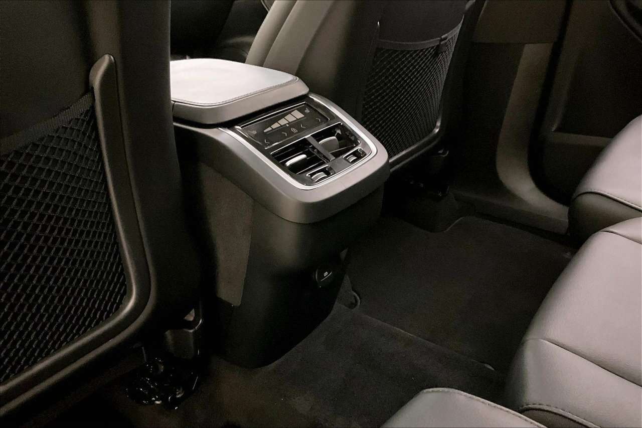 2024 Volvo XC90 CORE BRIGHT CLIMATE - 20'' WHEELS - PANORAMIC SUNR thumb 25