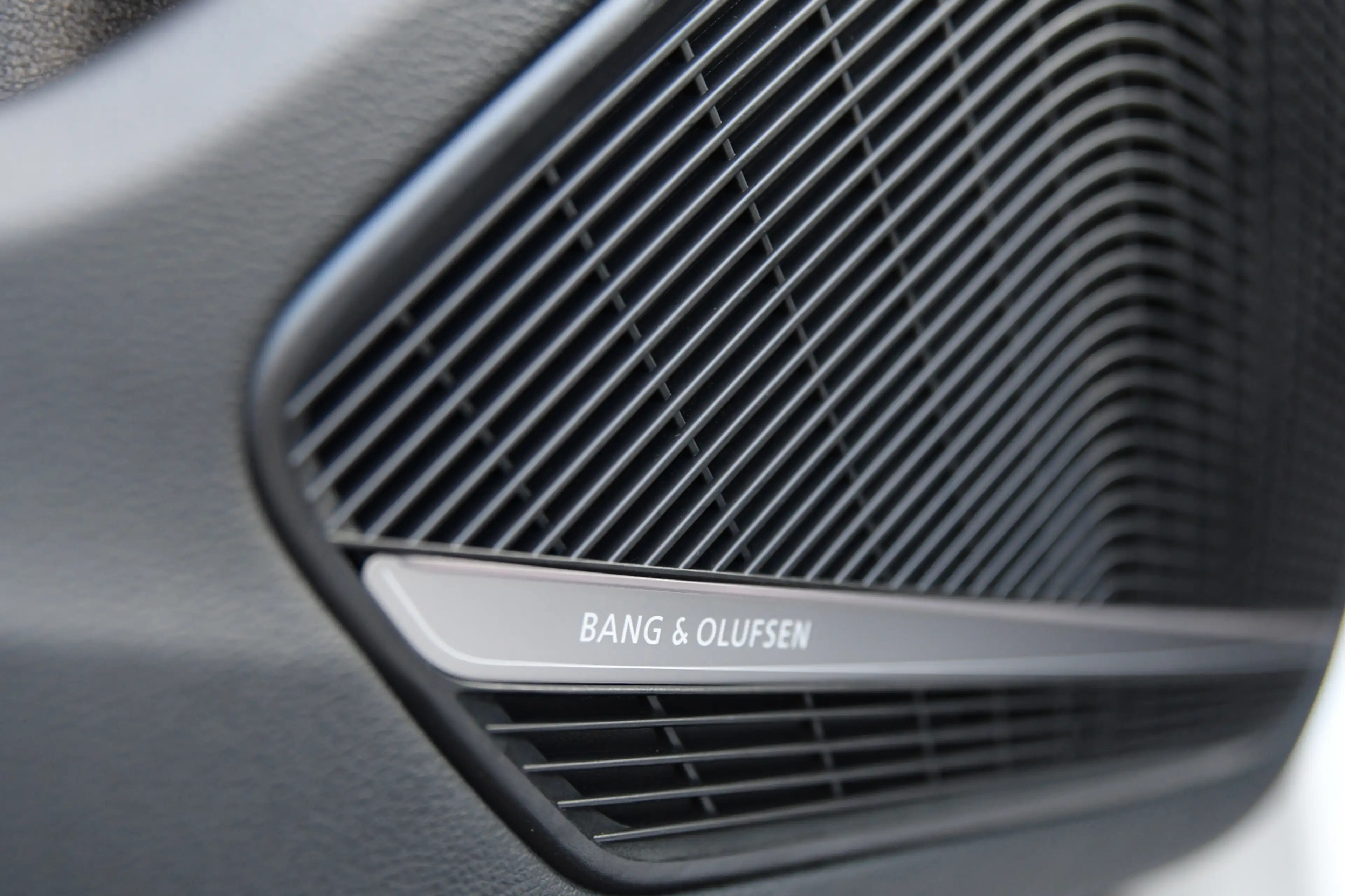 Audi A4 allroad quattro 45 TFSI, Trekhaak, Pano, Matrix, B&O, Memo — photo 20