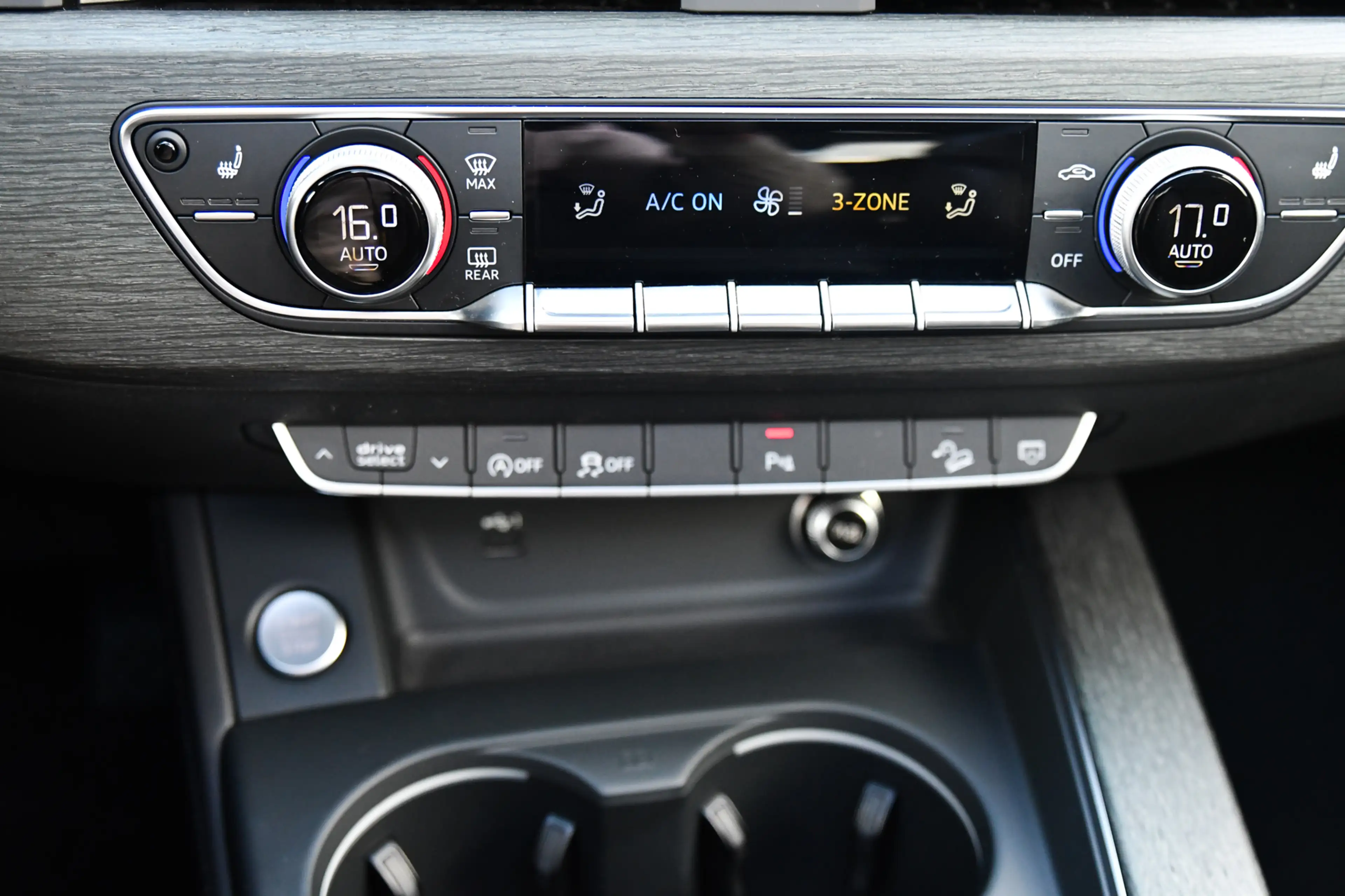 Audi A4 allroad quattro 45 TFSI, Trekhaak, Pano, Matrix, B&O, Memo — photo 36