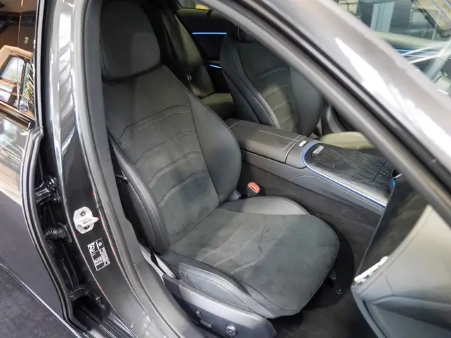 Mercedes-Benz E-Class view 7