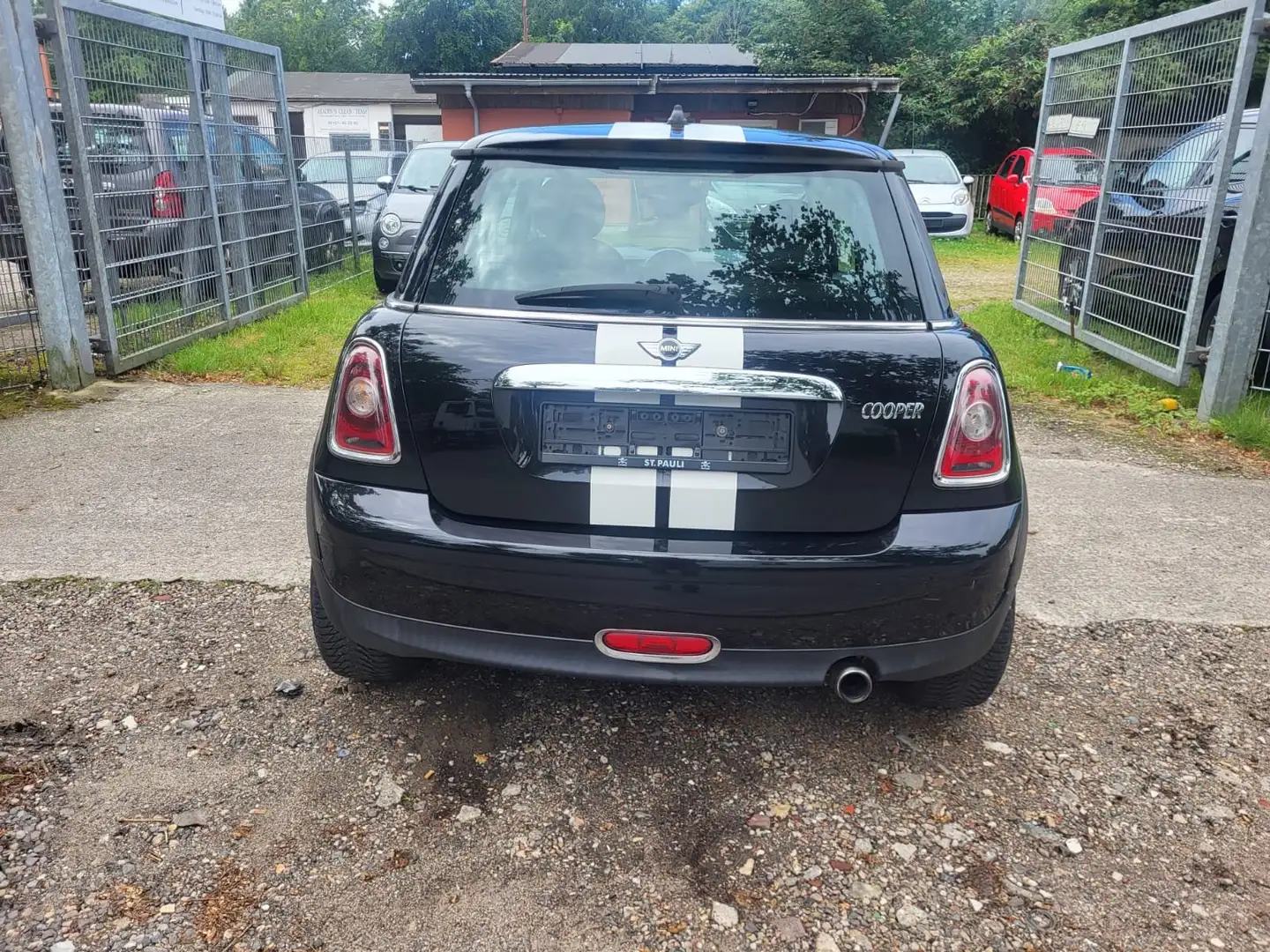 MINI One Cooper Schwarz - 2