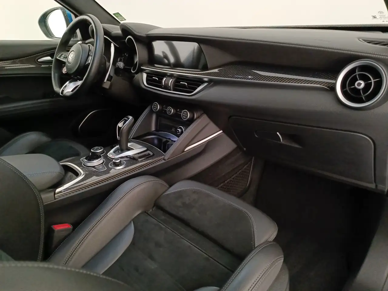 Alfa Romeo Stelvio 2021 — фото 9
