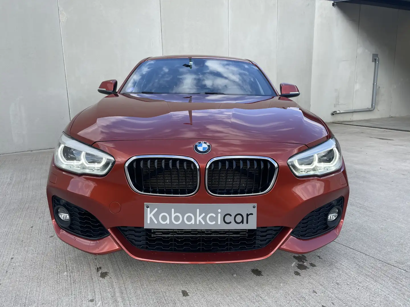 BMW 118 (PACK M) CUIR/LED/RADAR/CLIMATISATION Orange - 2