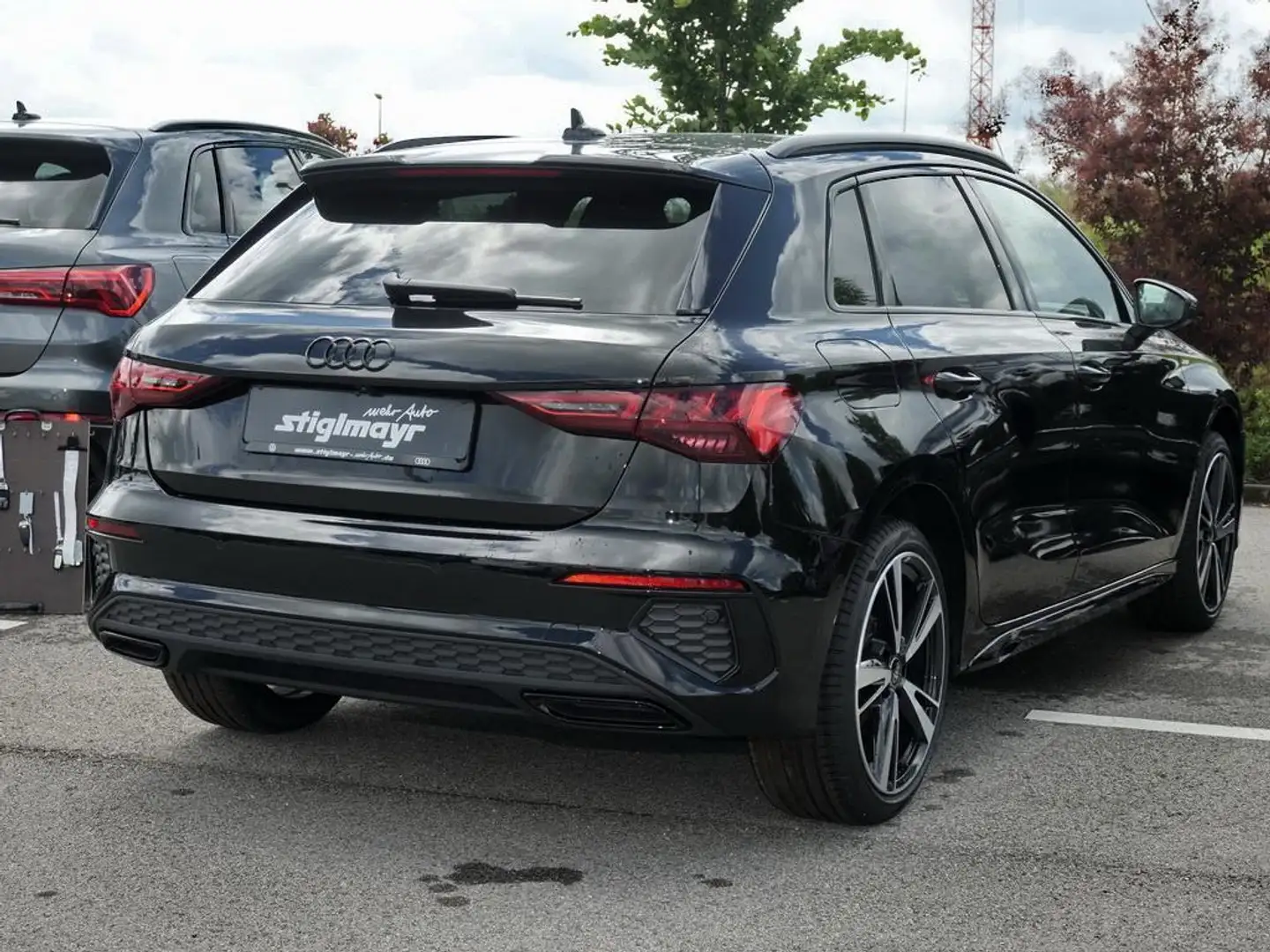 Audi A3 S line 35 TDI S tronic Alu-18`ACC Schwarz - 2