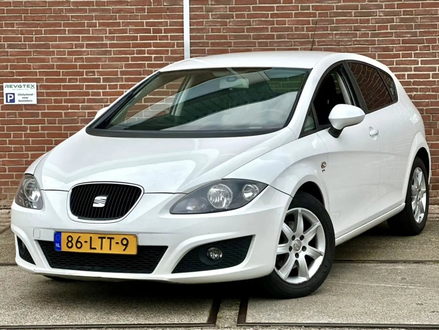 SEAT Leon 1.2 TSI Eco. Good St |Clima |CruiseC |NWE APK bijela - 1