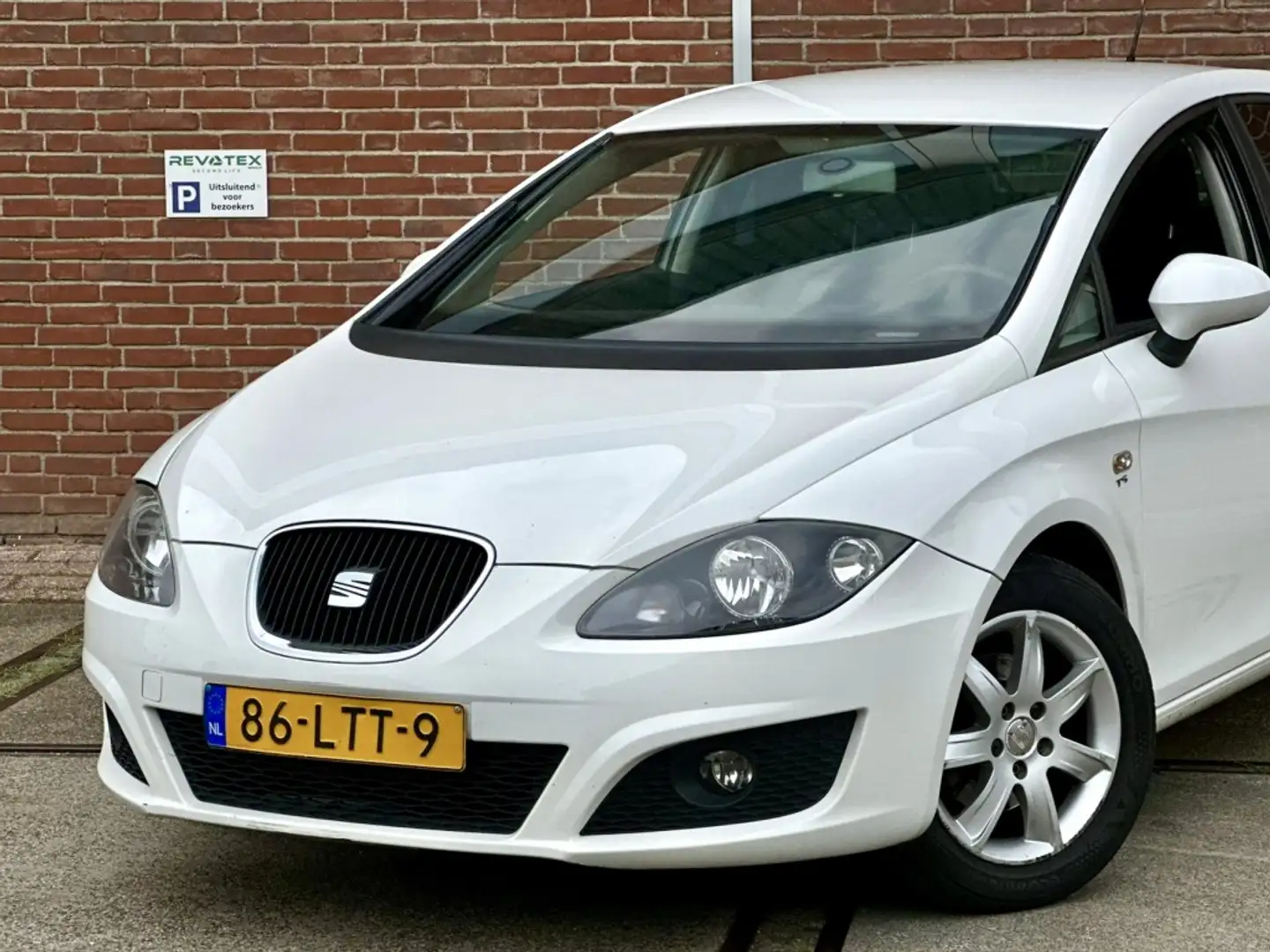 SEAT Leon 1.2 TSI Eco. Good St |Clima |CruiseC |NWE APK bijela - 2