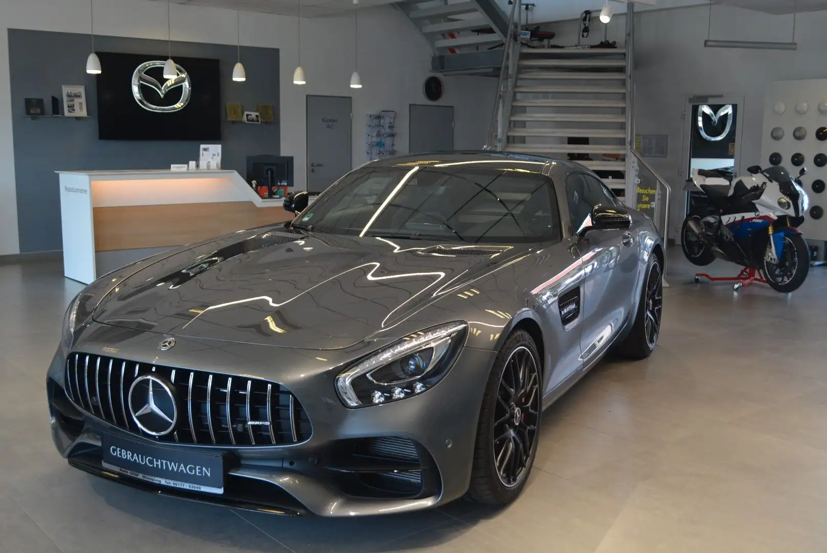 Mercedes-Benz AMG GT AMG-Performance Schalensitze; Burmester Grijs - 1