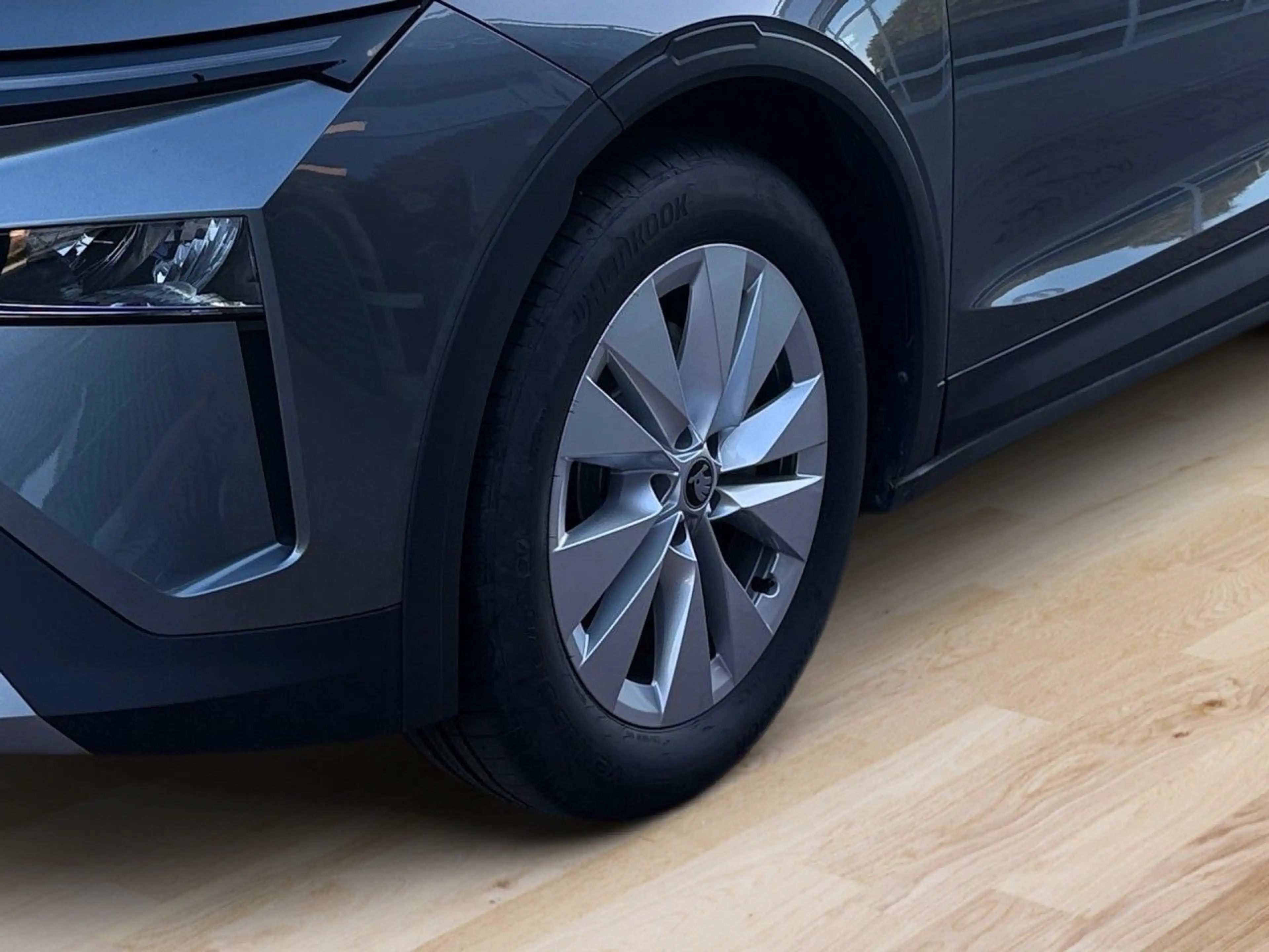 Skoda Elroq 60 Lodge 63kWh 204PS 19 Zoll Alu — photo 6