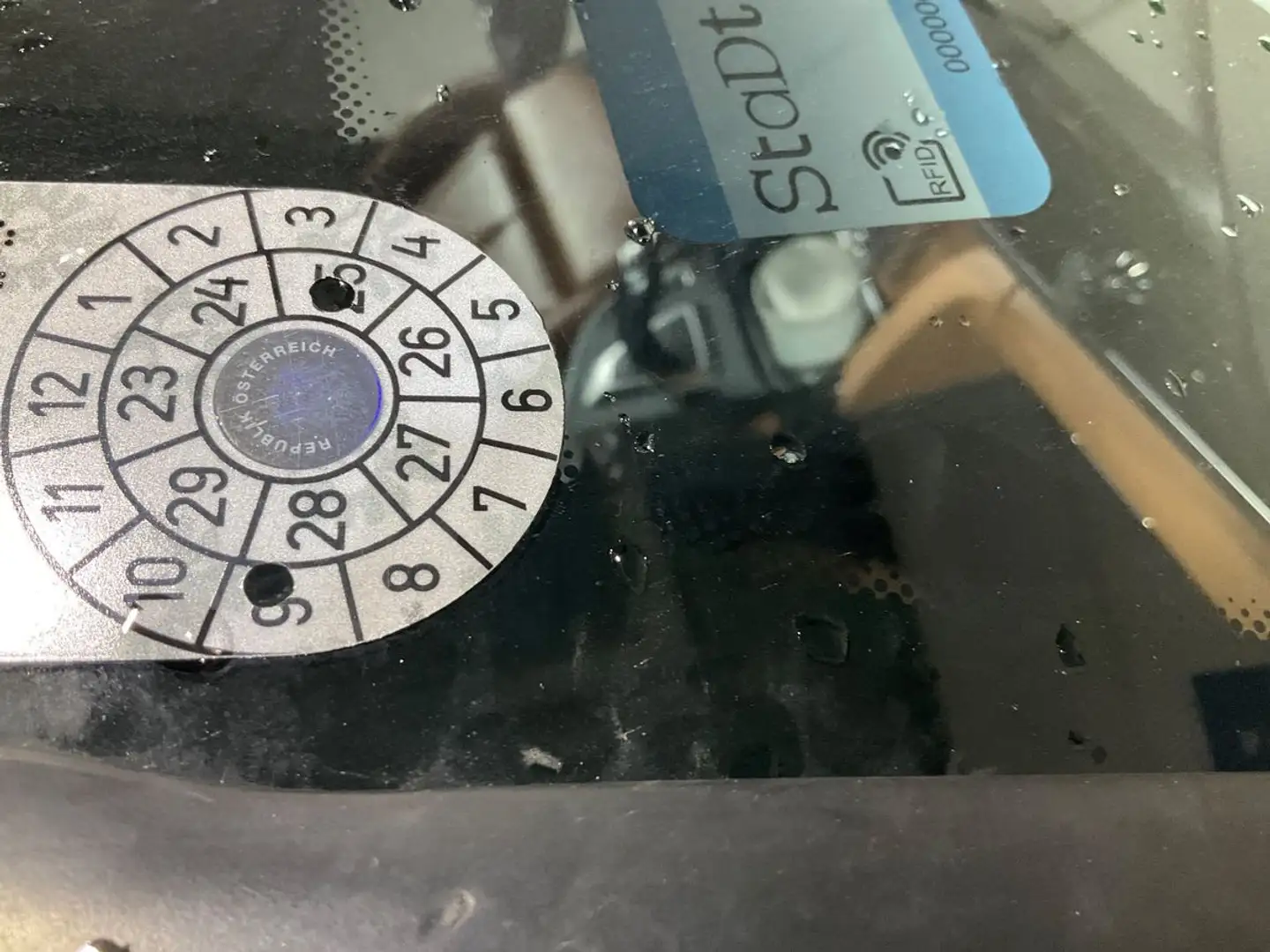 BMW 418 418d Gran Coupe Aut. Schwarz - 1