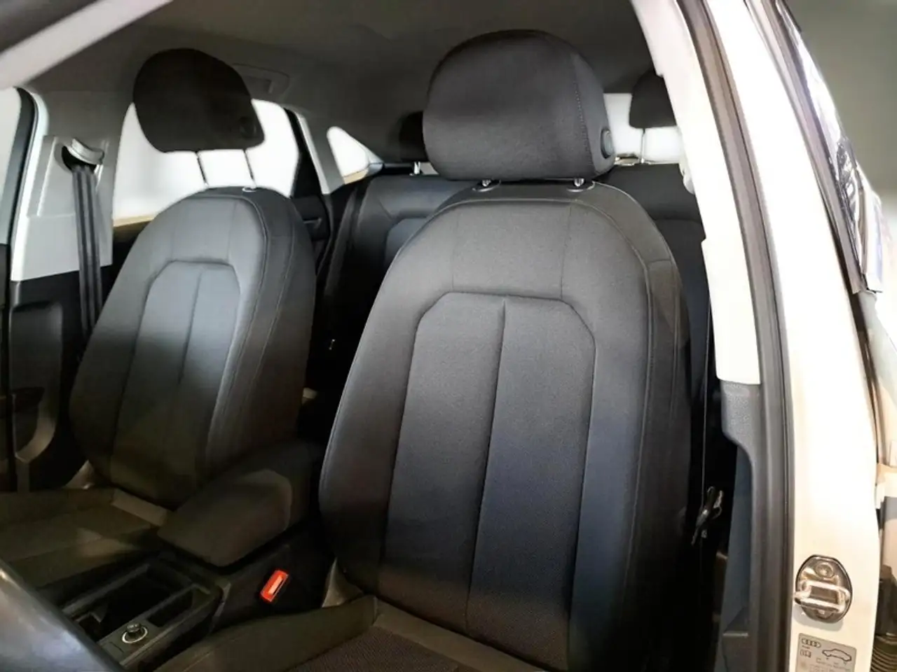 Audi Q3 SPORTBACK 45 TFSI E S TRONIC BUSINESS PLUS SUV 9