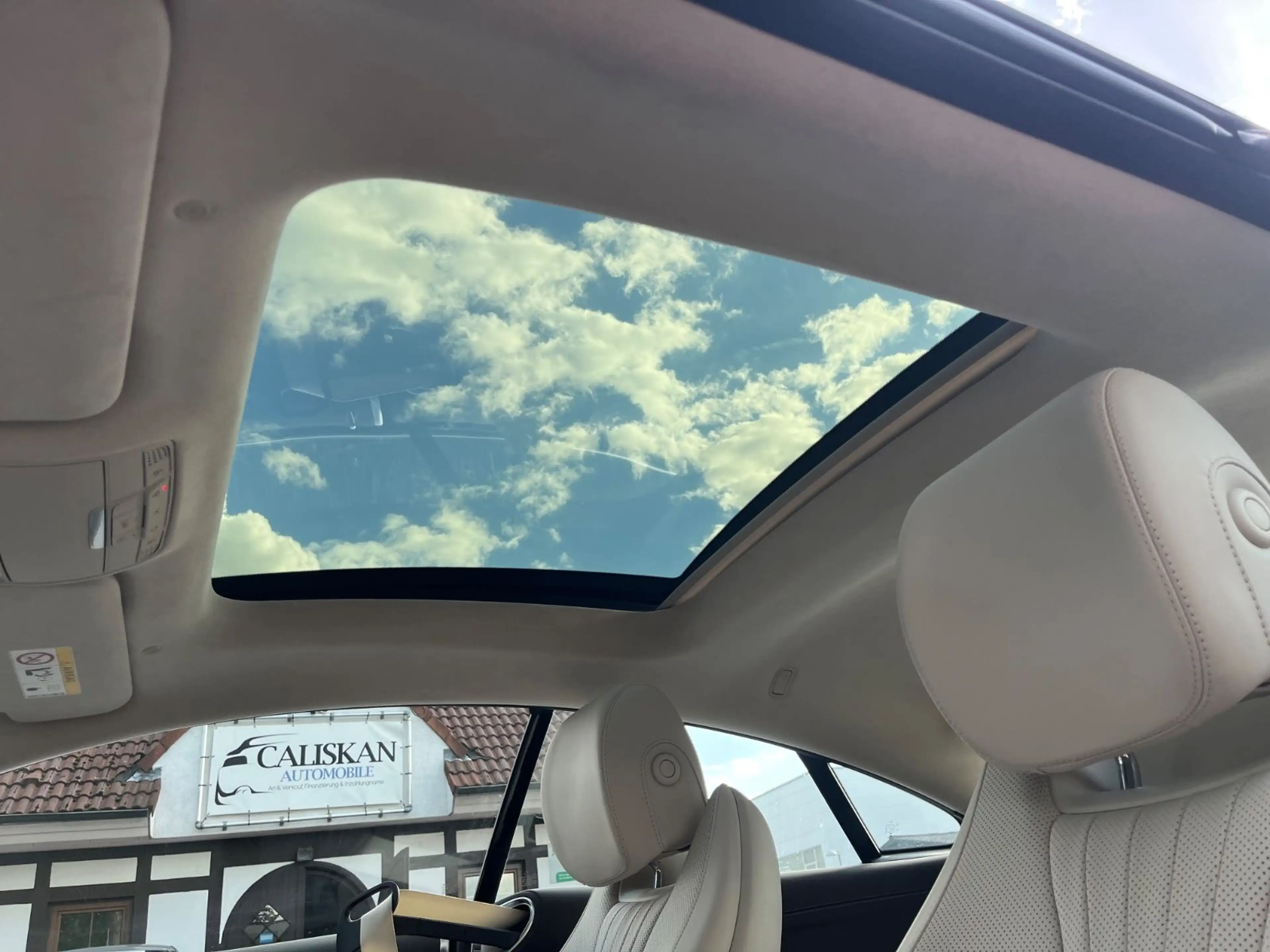 Mercedes-Benz E 450 Coupe 4Matic / 1.Hand /Panorama — photo 12