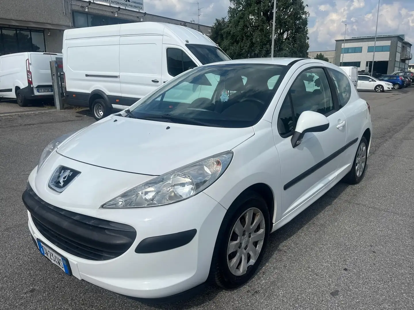Peugeot 207 1.4 8V 75CV 3p. ECO GPL Bianco - 1