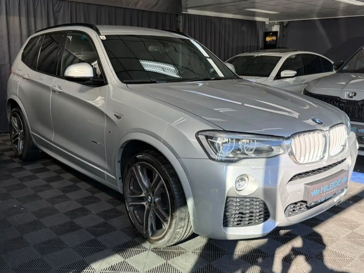BMW X3 xDrive 35d Silber - 1
