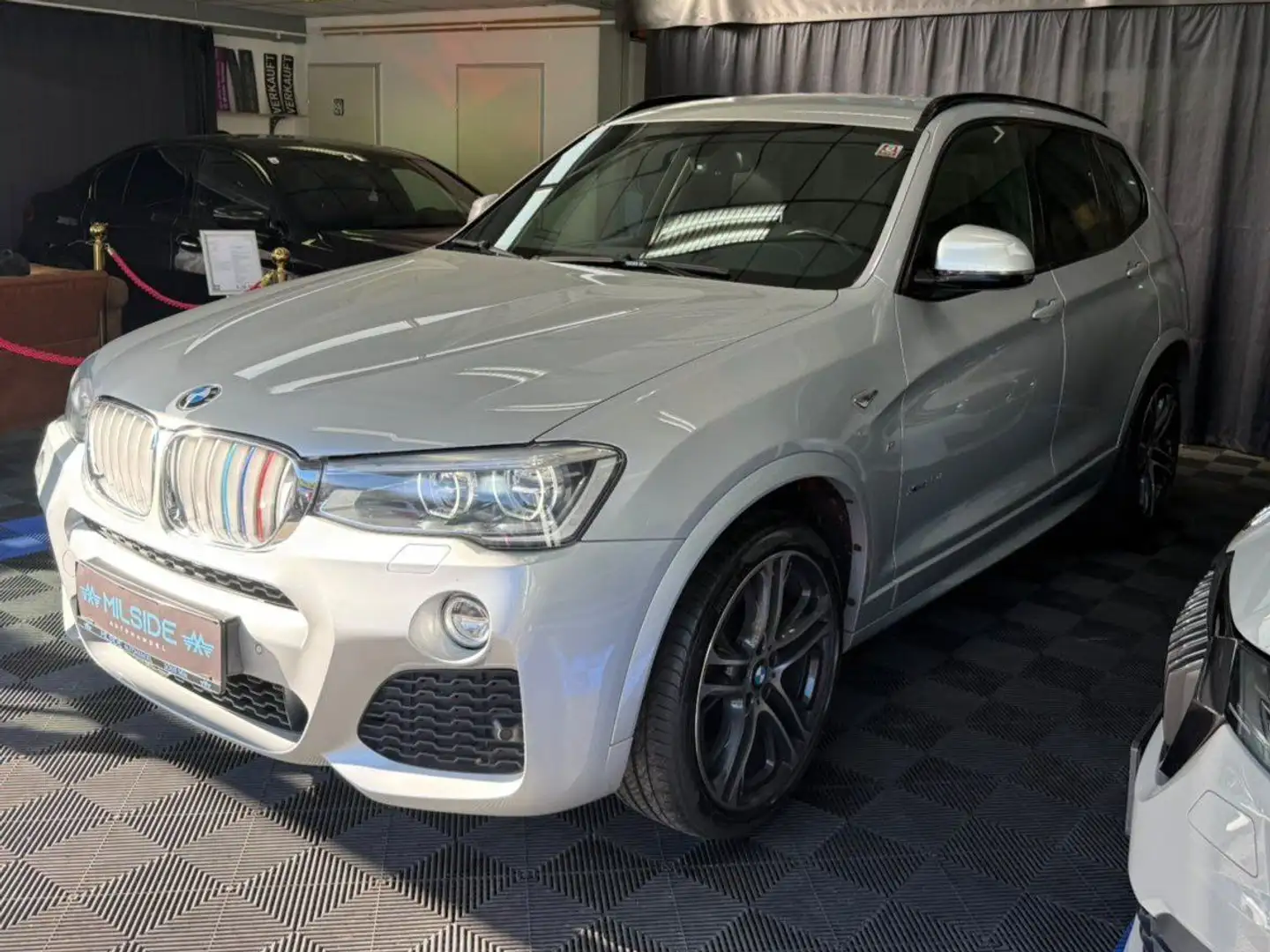 BMW X3 xDrive 35d Silber - 2