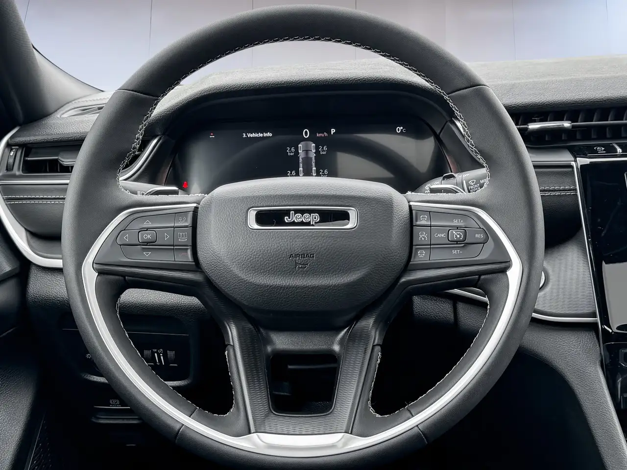 Jeep Grand Cherokee снимка Jeep Grand Cherokee