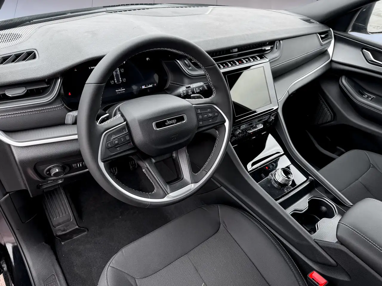 Jeep Grand Cherokee снимка Jeep Grand Cherokee