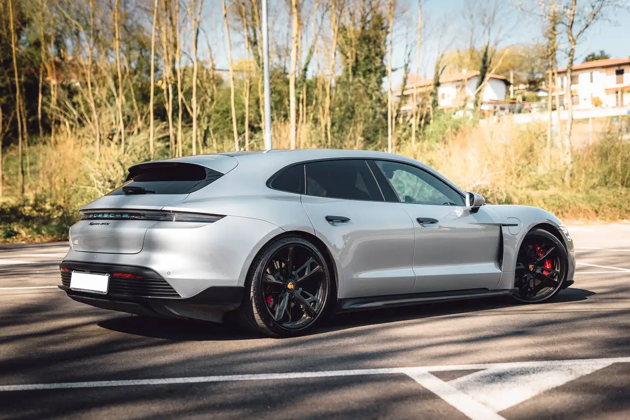 Porsche Taycan