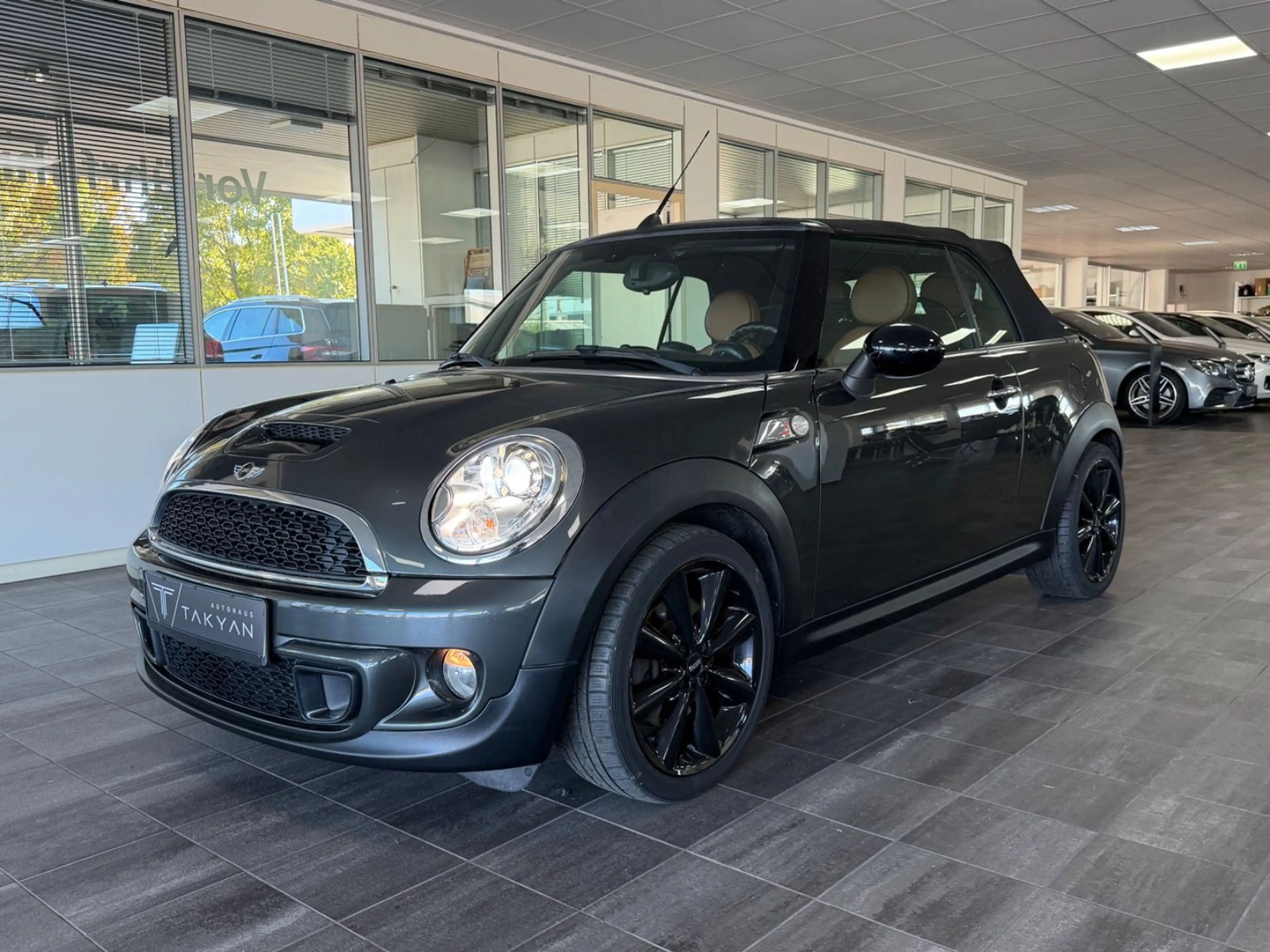 MINI Cooper S Cooper Cabrio S / XENON / Temp. / SHZ — photo 4