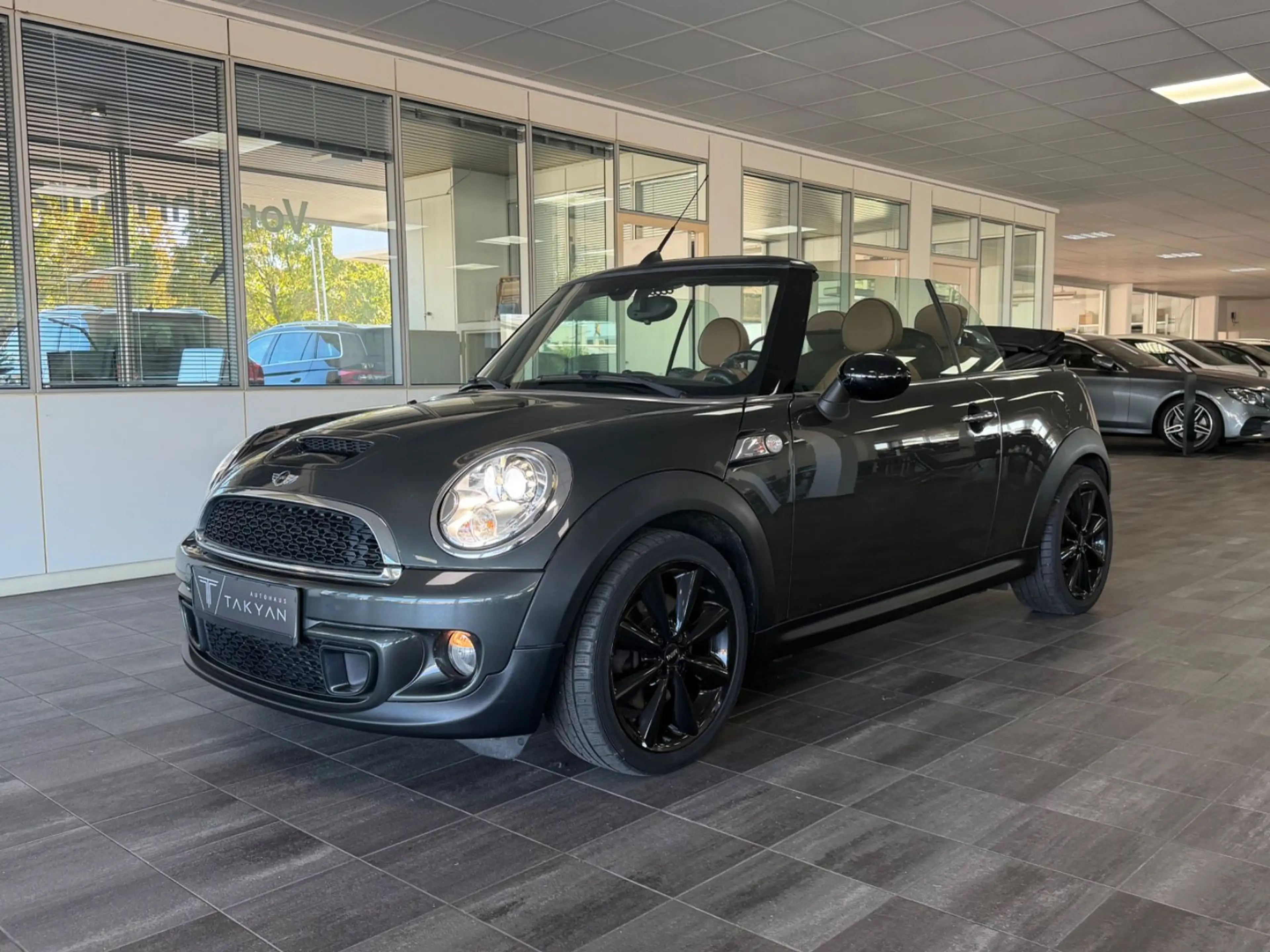 MINI Cooper S Cooper Cabrio S / XENON / Temp. / SHZ