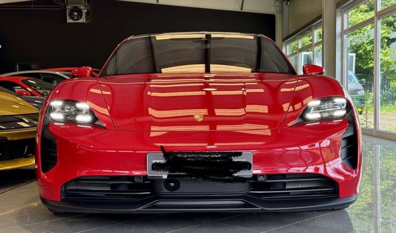 Porsche Taycan GTS - foto 1