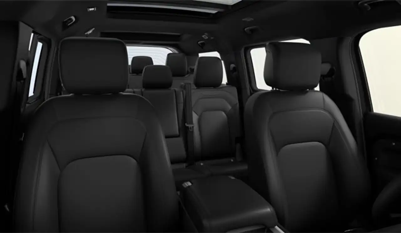 Land Rover Defender photo Land Rover Defender