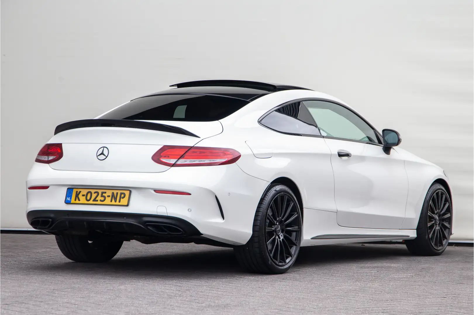 Mercedes-Benz C 300 Coupé AMG Premium, Burmester, Pano, Nightpack, Dis Blanc - 2