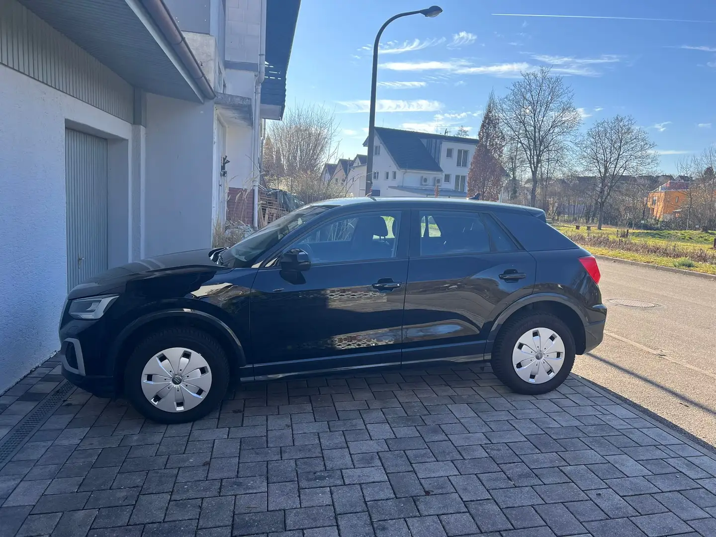 Audi Q2 Q2 30 TFSI advanced Чёрный - 1