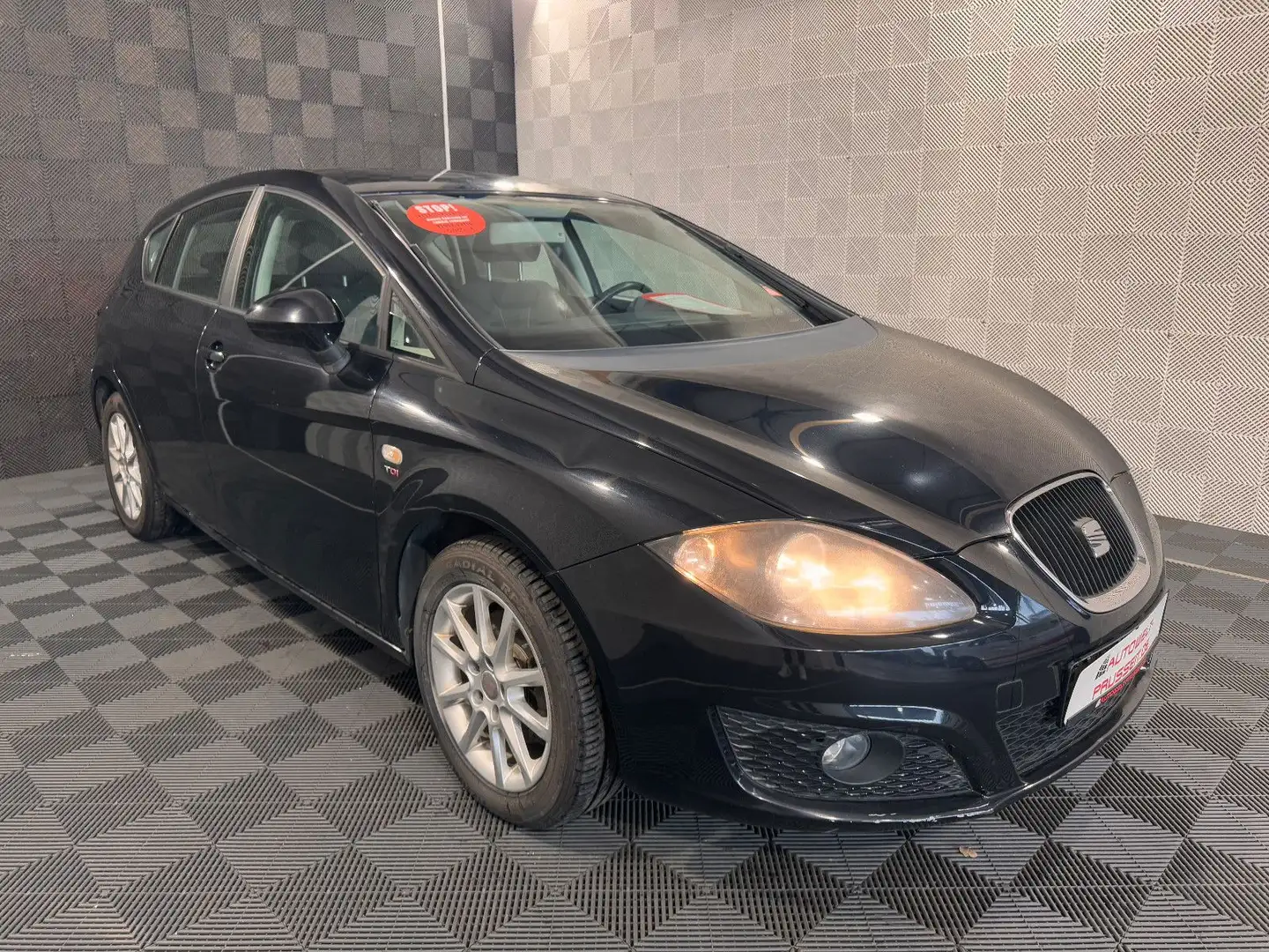 SEAT Leon 2.0 TDI CR Style TEMP-EINPARKHILFE-METALLIC Schwarz - 1